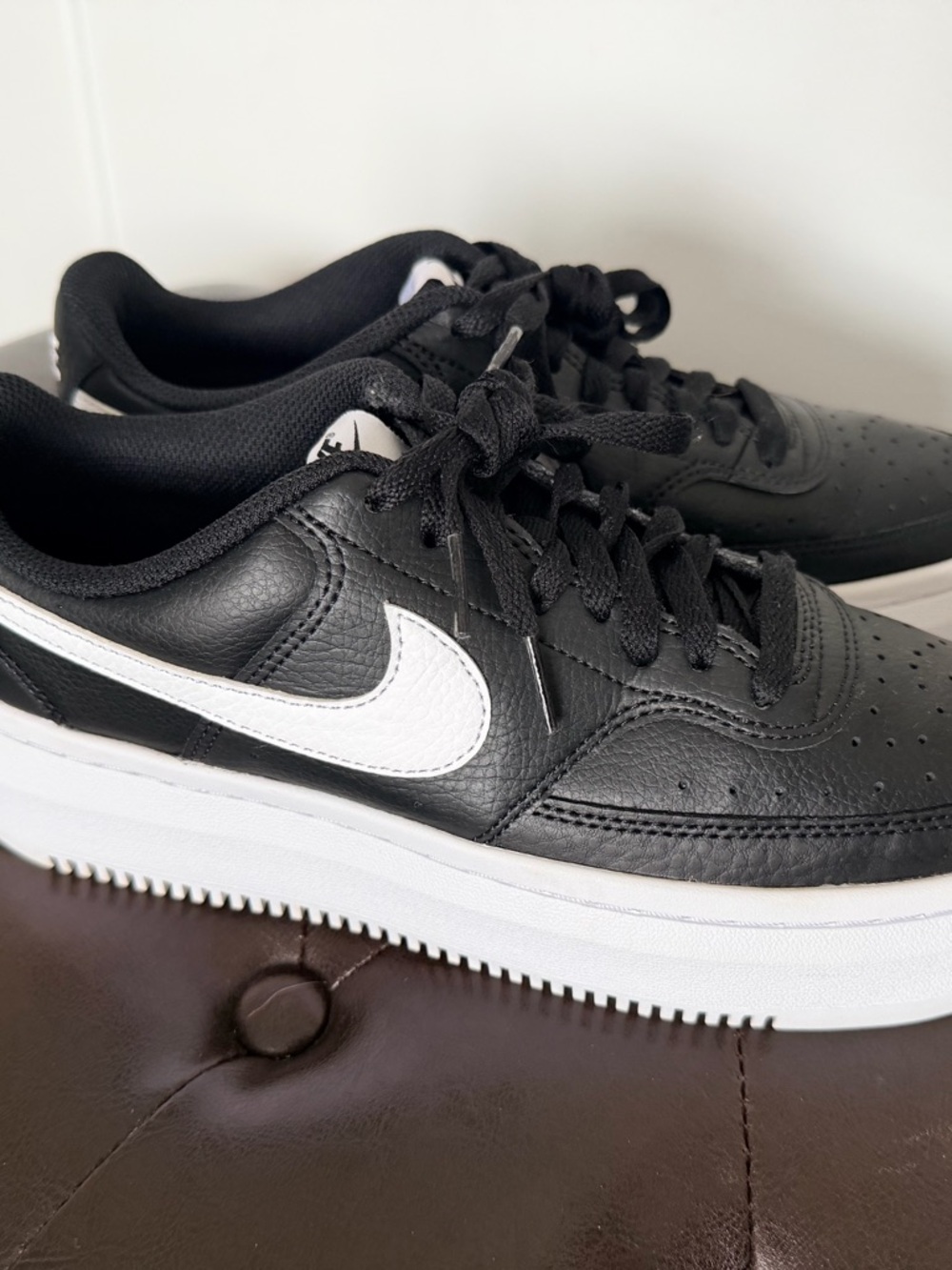 Nike Woman’s Black & White Low-Profile Sneakers